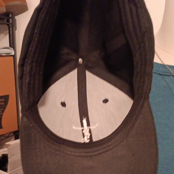 SHEIN Adjustable Black Faith Script Cap - Picture 4 of 4